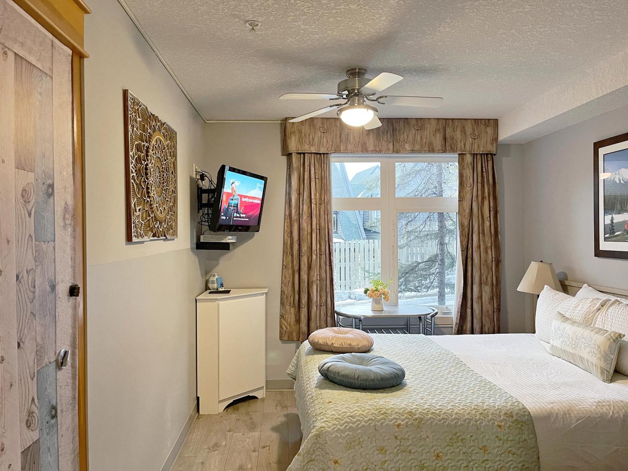 Windtower Lodge Queen Bed Suite-Ugparking&Walking2Dt Κάνμορ Εξωτερικό φωτογραφία